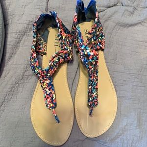 Like new multicolored sandals